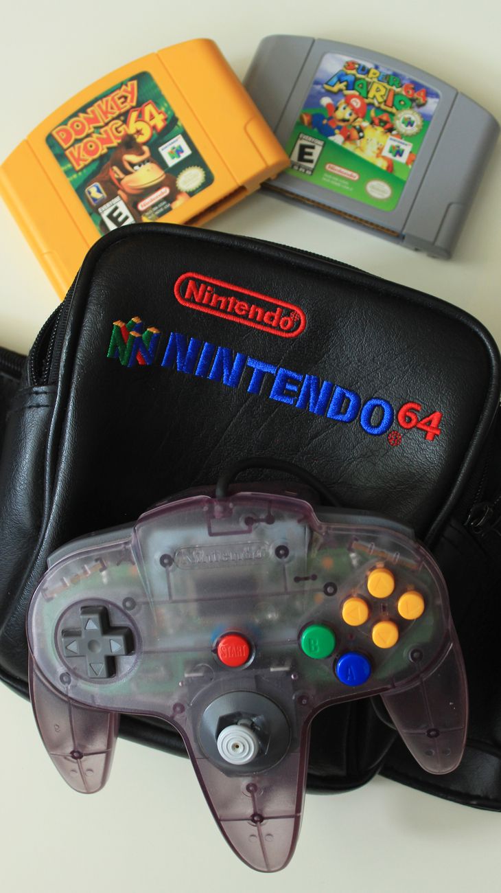 Lanzamiento de videojuegos en caja retro